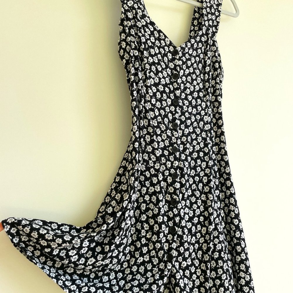 Vintage Button up Floral Cotton Moda Intl Summer Dress, black with white flowers